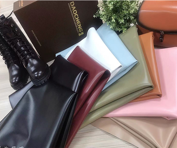 High quality matte film-coated side  leather with skin feel plain leather is available for shoes, bags and sofas